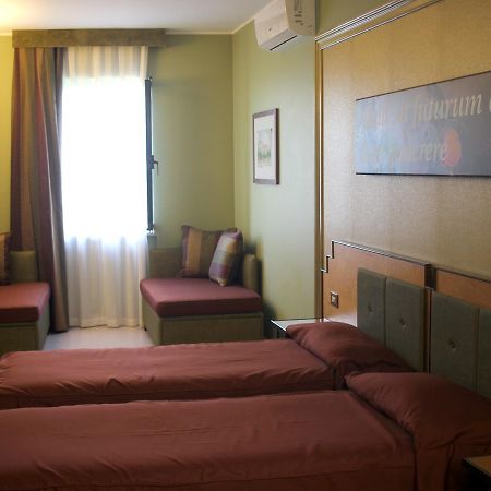 Hotel Orazio Venosa Exterior photo